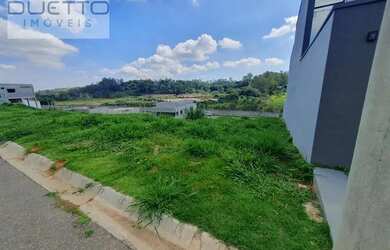 Imagem: O terreno possui 313m² de Área e está localizado em Cézar