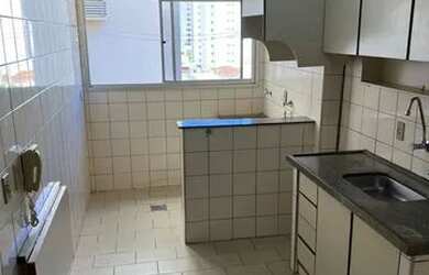 Imagem: O apartamento possui 1 Dormitório, 1 Banheiro, 1 Vaga na garagem