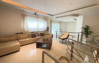 Imagem: A casa possui 3 Dormitórios, 4 Banheiros, 2 Vagas na garagem