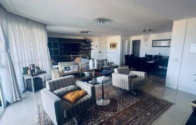 Imagem: O apartamento possui 3 Dormitórios, 5 Banheiros, 3 Vagas na