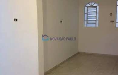 Imagem: A casa possui 1 Dormitório, 1 Banheiro, 2 Vagas na garagem