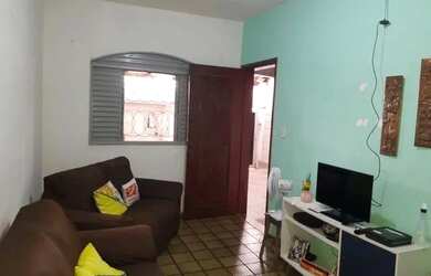 Imagem: A casa possui 2 Dormitórios, 1 Banheiro, 90m² de Área e