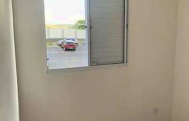 Imagem: A casa possui 1 Dormitório, 1 Banheiro, 1 Vaga na garagem e