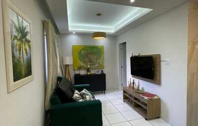 Imagem: A casa possui 1 Dormitório, 1 Banheiro, 1 Vaga na garagem