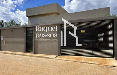 Imagem: A casa em condomínio possui 3 Dormitórios, 1 Banheiro e 2