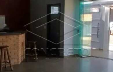 Imagem: A casa possui 3 Dormitórios, 3 Banheiros, 2 Vagas na garagem