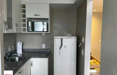 Imagem: O apartamento possui 1 Dormitório, 2 Banheiros, 1 Vaga na garagem