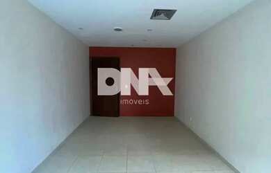 Imagem: O depósito possui 1 Vaga na garagem, 29m² de Área e está