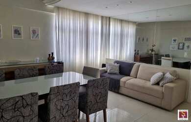 Imagem: O apartamento possui 3 Dormitórios, 2 Banheiros, 1 Vaga na