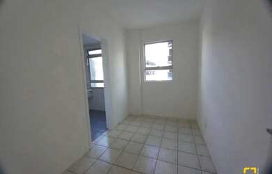 Imagem 8: Apartamento 2 dormitórios mais dependência completa, 1 vaga - Centro...