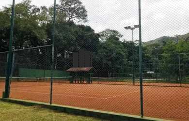 Imagem: O terreno possui 600m² de Área e está localizado em Jacarepaguá