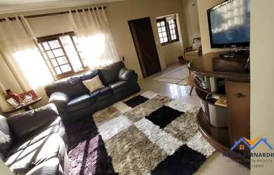 Imagem 11: Casa de Alto Padrão à Venda no Condomínio Arujá IV