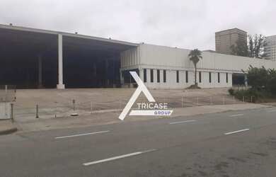 Imagem: O depósito possui 5 Vagas na garagem, 55.000m² de Área e