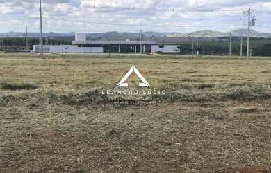 Imagem: O terreno possui 360m² de Área e está localizado em Terras