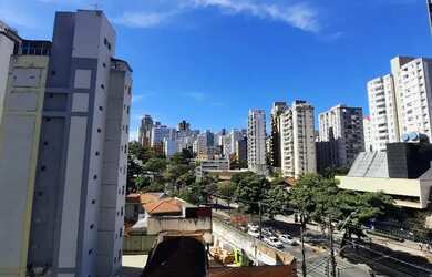 Imagem: O depósito para alugar possui e está localizado em Savassi