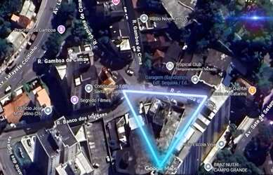 Imagem: O depósito possui 382m² de Área e está localizado em Dois