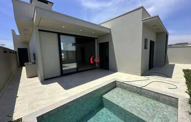 Imagem: A casa em condomínio possui 3 Dormitórios, 4 Banheiros, 2