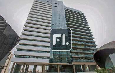 Imagem: O depósito possui 5 Vagas na garagem, 500m² de Área e está