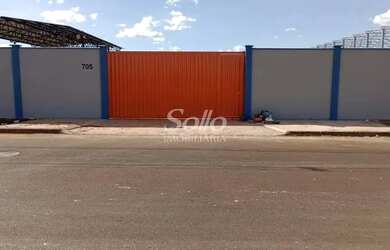 Imagem: O terreno possui 300m² de Área e está localizado em Loteamento