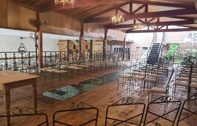 Imagem: O depósito possui 740m² de Área e está localizado em Centro