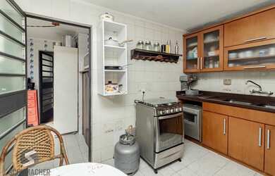 Imagem 7: Casa em Cristal. 247m² de Área, 4 Vagas na garageme4 Dormitórios