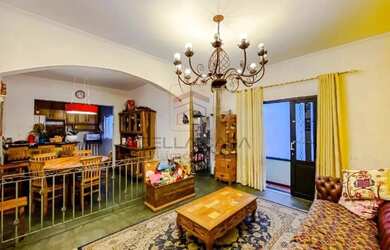 Imagem: A casa possui 3 Dormitórios, 4 Banheiros, 1 Vaga na garagem