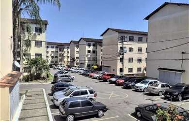 Imagem: O apartamento possui 2 Dormitórios, 1 Banheiro, 1 Vaga na garagem