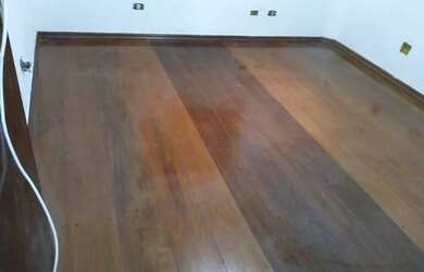 Imagem: A casa possui 2 Dormitórios e está localizado em Centro