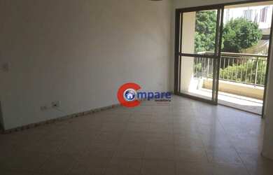 Imagem: O apartamento possui 3 Dormitórios, 1 Banheiro, 2 Vagas na