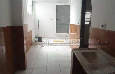 Imagem: A casa possui 1 Dormitório, 1 Banheiro, 40m² de Área e está