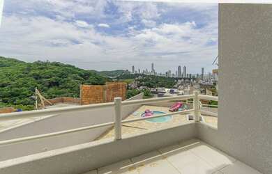 Imagem 10: Casa com vista panorâmica em Balneário Camboriú
