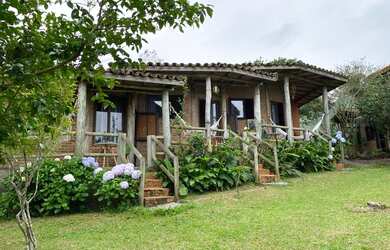 Imagem 4: Linda e aconchegante Pousada Encanto do Mar na praia do Rosa em Imbituba....