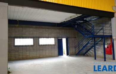 Imagem: O depósito possui 1100m² de Área e Imóvel novo e está localizado