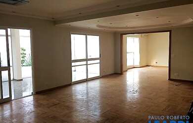 Imagem: A casa em condomínio possui 4 Dormitórios, 5 Banheiros, 4