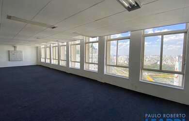 Imagem: O depósito possui 250m² de Área e está localizado em Centro