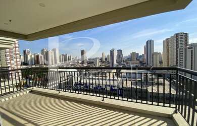 Imagem: O depósito à venda possui 5 Vagas na garagem e 550m² de Área