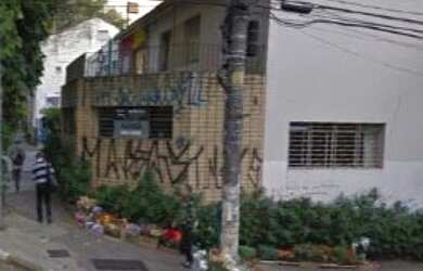 Imagem: O depósito possui 1 Vaga na garagem, 162m² de Área e está