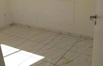 Imagem: O apartamento possui 2 Dormitórios, 1 Banheiro e 1 Vaga na