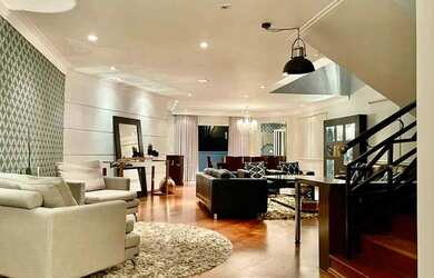 Imagem: A casa em condomínio possui 4 Dormitórios, 5 Banheiros, 5