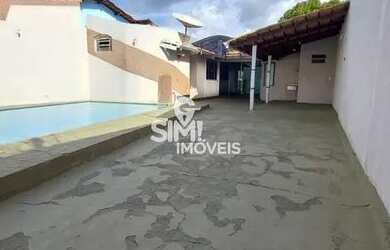 Imagem: A casa possui 2 Dormitórios, 2 Banheiros, 1 Vaga na garagem