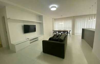 Imagem: O apartamento possui 4 Dormitórios, 3 Banheiros, 2 Vagas na