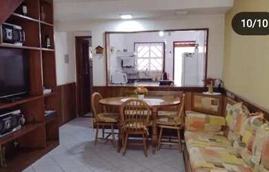 Imagem: A casa em condomínio possui 2 Dormitórios, 2 Banheiros, 1