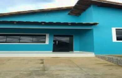 Imagem: A casa possui 2 Dormitórios, 1 Banheiro, 1 Vaga na garagem