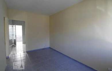 Imagem: A casa em condomínio possui 2 Dormitórios, 1 Banheiro, 3 Vagas