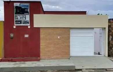 Imagem: A casa possui 2 Dormitórios, 1 Banheiro, 150m² de Área e