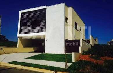 Imagem: A casa em condomínio possui 3 Dormitórios, 5 Banheiros, 4