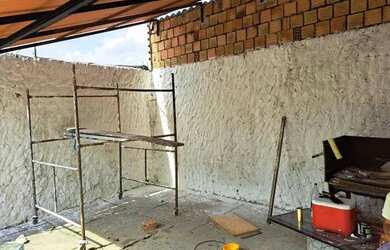 Imagem: A casa possui 2 Dormitórios, 1 Banheiro, 3 Vagas na garagem