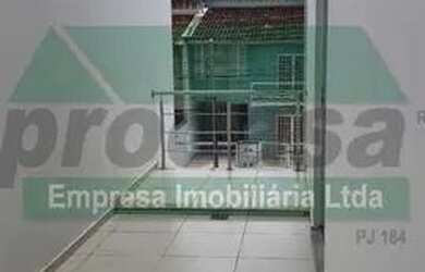 Imagem: A casa possui 2 Dormitórios, 1 Banheiro, 2 Vagas na garagem