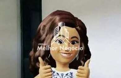 Imagem: A casa possui 2 Dormitórios, 2 Banheiros, 2 Vagas na garagem