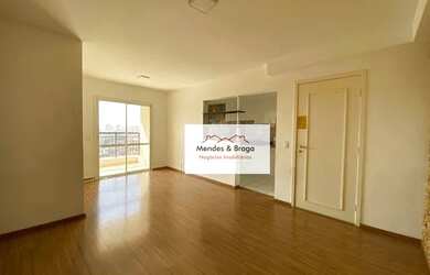 Imagem: O apartamento possui 2 Dormitórios, 2 Banheiros, 1 Vaga na